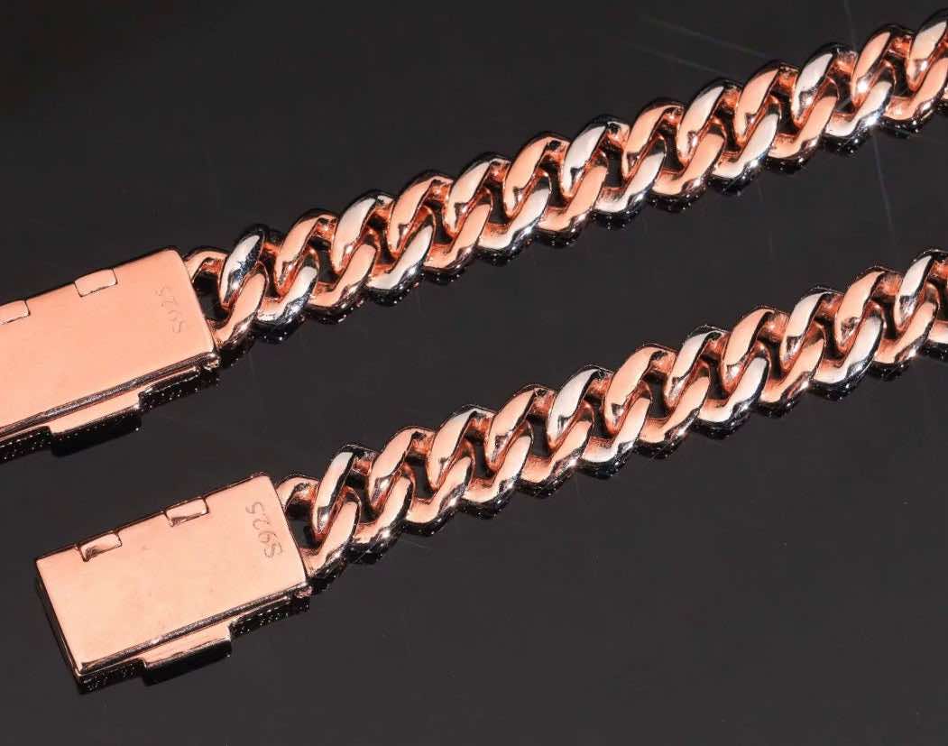 Daily dripping 💧 2 row 8mm two tone Cuban bracelet