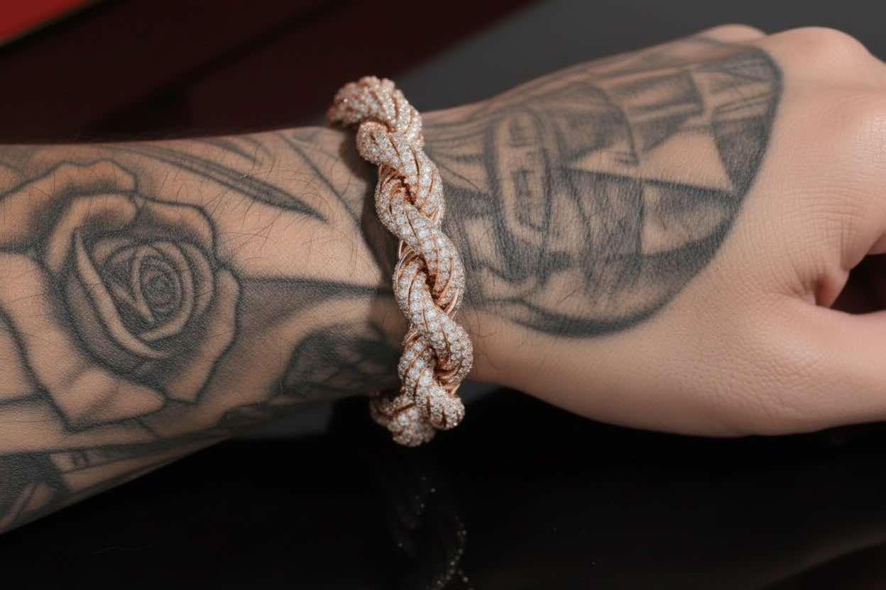 Rose 🌹 woven bracelet
