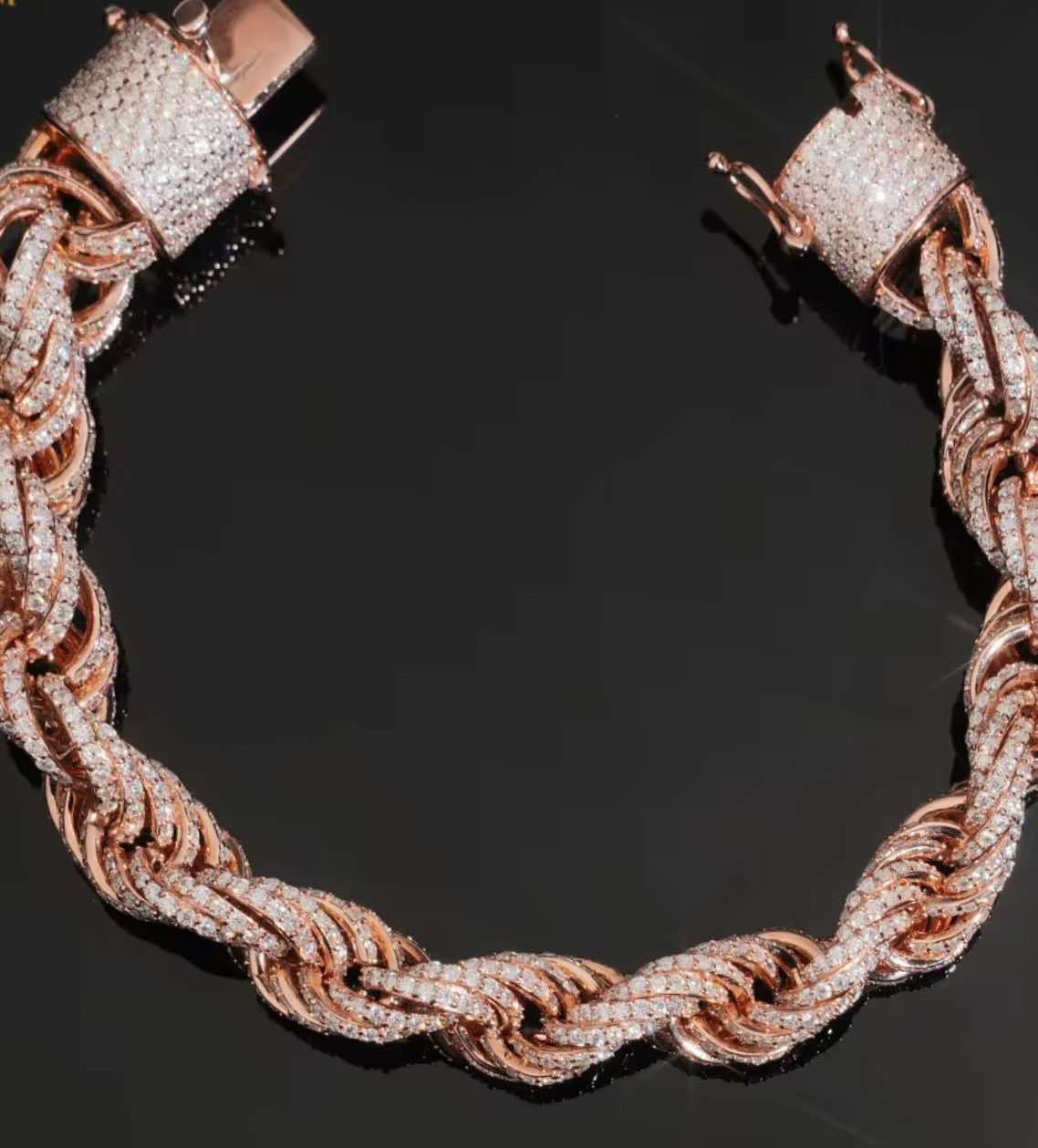Rose 🌹 woven bracelet